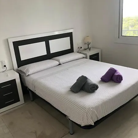 Nuevo. Reformado Con Vistas Panoramicas Y Piscina